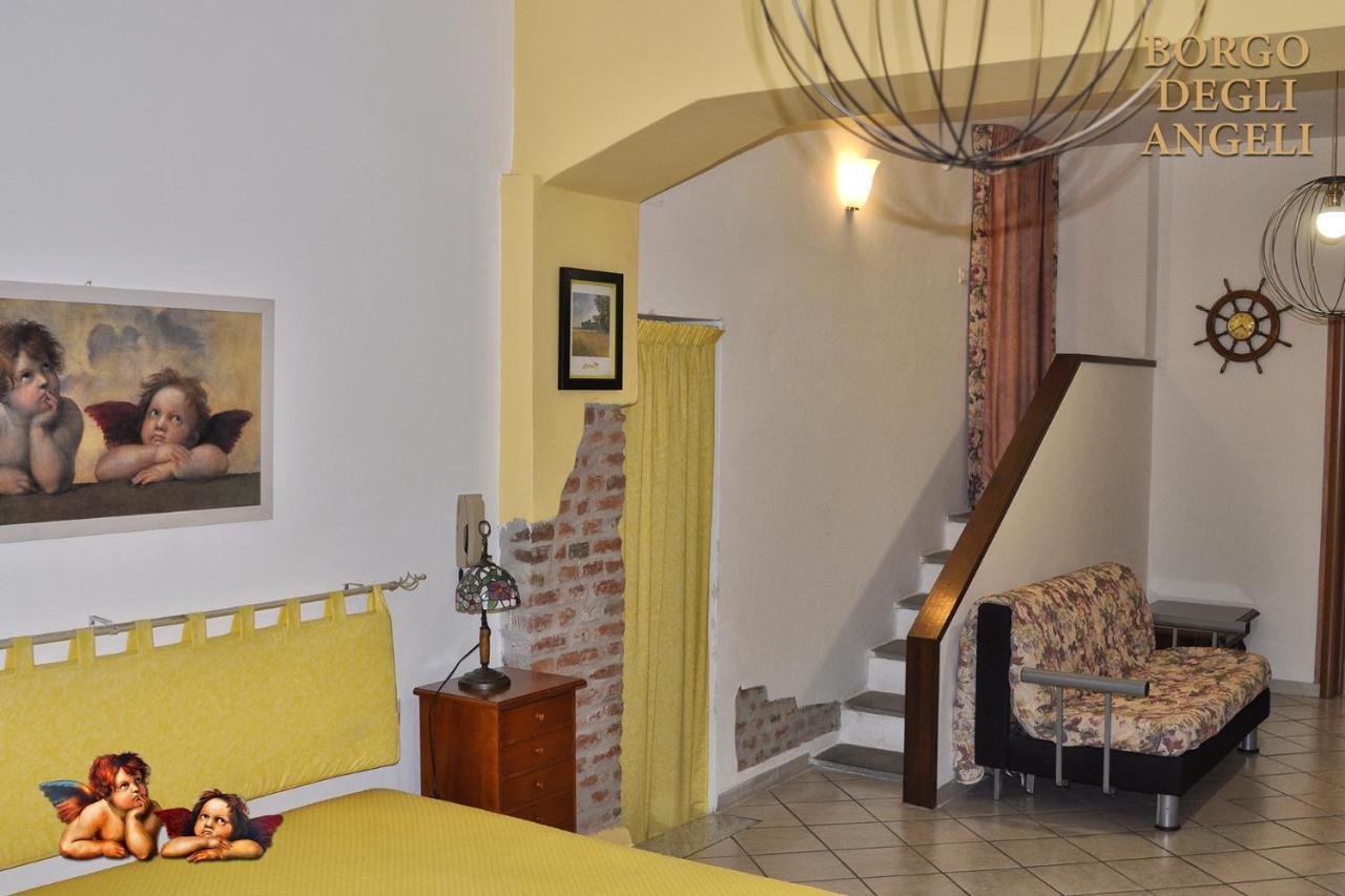 Borgo Degli Angeli Arcola Bed & Breakfast Exterior photo